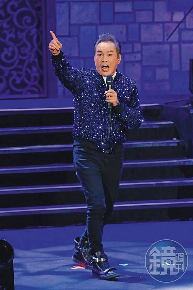 歌手出身的康康，曾開過中小型演唱會。