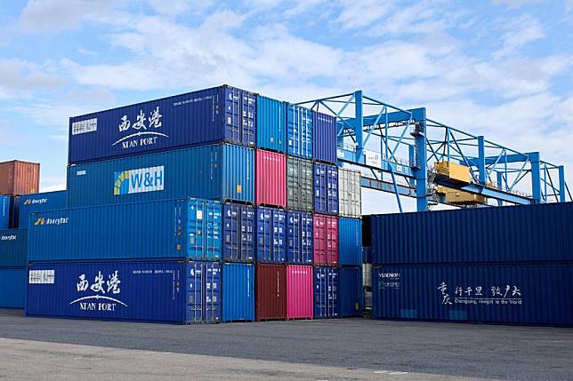 This photo taken on Sept. 24, 2024 shows containers of the China-Europe Railway Express (CRE) at the Duisburg port in Duisburg, Germany. (Xinhua/Meng Dingbo)