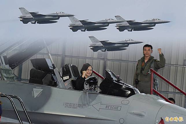 空軍今日於嘉義空軍基地舉辦「F-16V block 20」戰機性能提升接裝典禮，場面相當壯觀。(記者涂鉅旻攝，本報合成)