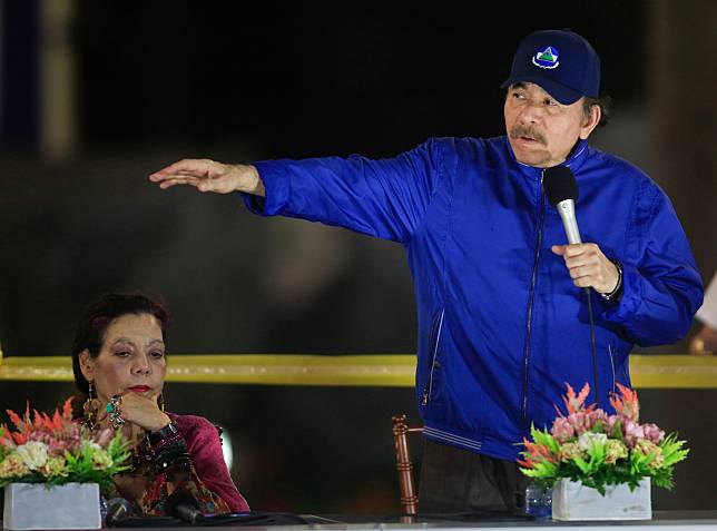 尼加拉瓜總統奧蒂嘉(左)。   圖：達志影像/美聯社(資料照片)