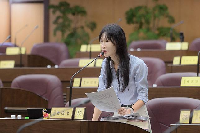 桃園市議員黃瓊慧建議市府優先補助中低收入戶施打腸病毒71型疫苗。圖：黨團提供