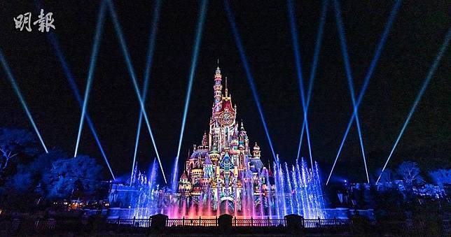 香港迪士尼樂園全新夜間匯演《星夢光影之旅》6月中起在「奇妙夢想城堡」登場。（圖片由相關機構提供）