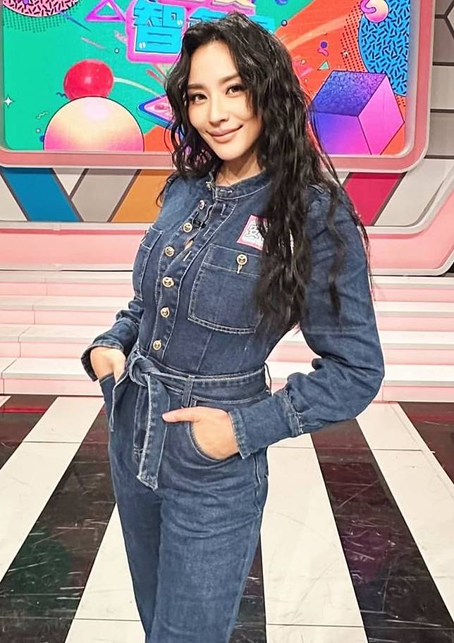 安歆澐因參加《超級星光大道2》踏入演藝圈。翻攝anhsinyun IG
