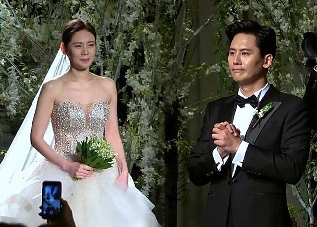 《同床異夢2》昨晚公開秋瓷炫與于曉光的婚禮現場。