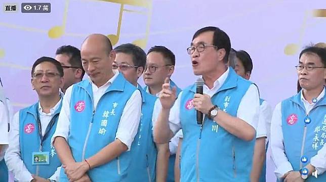 副市長李四川痛批投票罷免的人「是高雄的鄉親嗎？你們投票時不會心虛嗎？」（翻攝自韓國瑜臉書直播）