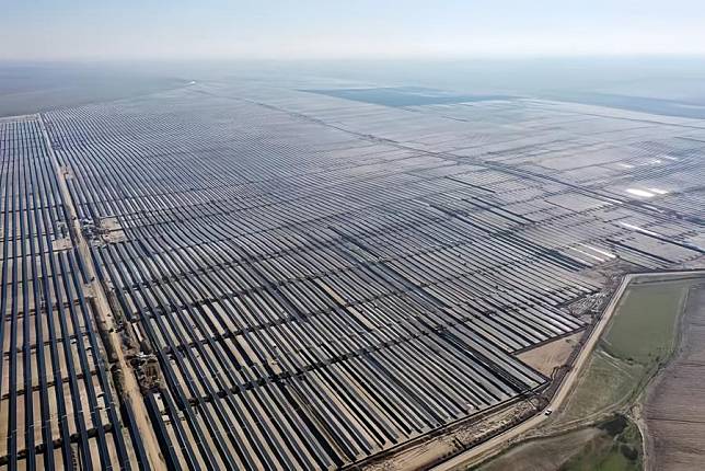 This photo taken on April 29, 2024 shows the solar PV plant built by China's Dongfang Electric Corporation in Samarkand, Uzbekistan. (Dongfang Electric Corporation/Handout via Xinhua)