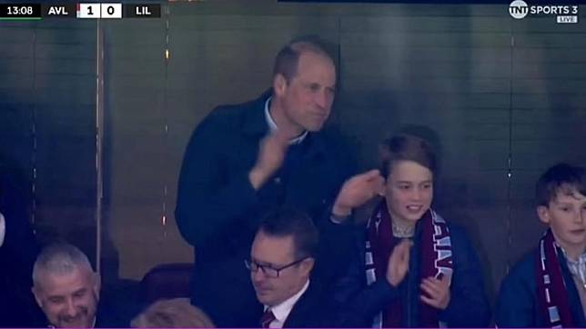 威廉王子（圖左）和10歲兒子喬治自凱特王妃宣布罹癌以來首度公開現身。（圖／翻攝自TNT Sports 3）