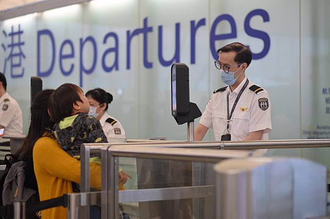 至少5名確診麻疹病人在機場或航空公司工作。
