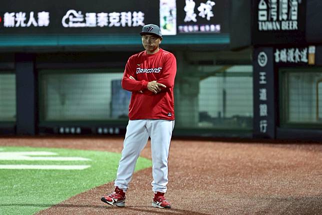 葉君璋面臨牛棚告急狀況。（圖：賴郁泰攝）