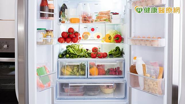 冰箱的功能僅是延長食物的保存期限，並不具有殺菌功能。