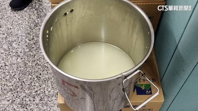 國中生將洗潔劑倒午餐湯　害老師.9同學肚痛送醫 | 華視影音 | LINE TODAY