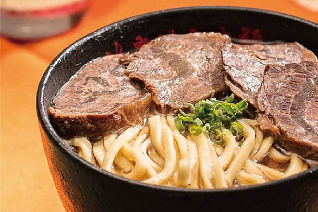 有「北市最強牛肉麵」之稱的林東芳牛肉麵宣布調漲20元。（取自Ever Rich昇恆昌臉書）