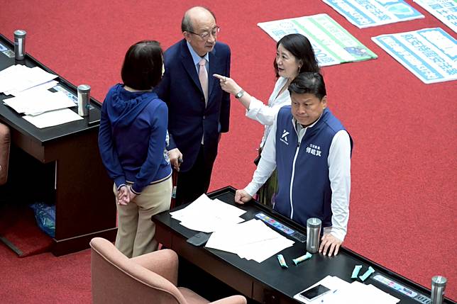 立法院今下午原定處理《軍人待遇條例》相關修法，但因國民黨立委人數不足，因此改為下周二處理。（張哲偉攝）