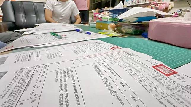 附近民眾狂收交通違規檢舉罰單，讓他們苦不堪言。民眾提供
