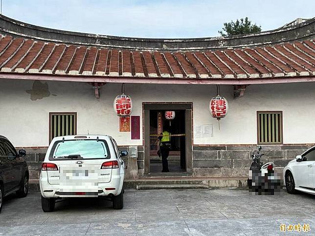 警方拉起封鎖線調查。(記者王冠仁攝)