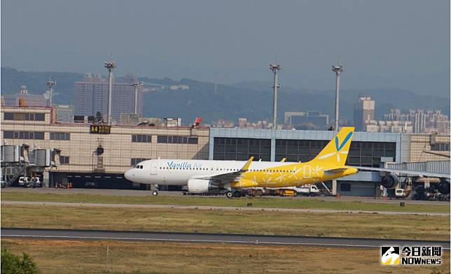 ▲從台北飛往日本中部國際機場的香草航空，又在機上廁所發現走私金塊。（圖／NOWnews資料照）