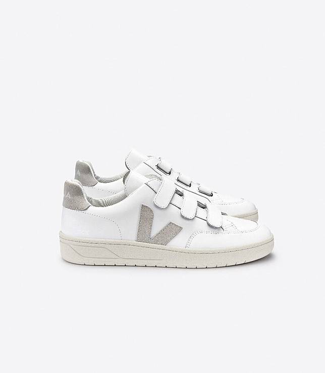 Veja V-Lock Sneakers，售價約NT$3,000左右