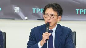 民眾黨版軍購條例記者會，民眾黨主席黃國昌。李政龍攝