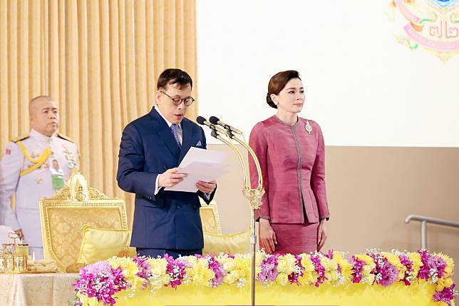 ในหลวง-พระราชินี เสด็จฯ ไปทรงเปิดการประชุมวิทยาศาสตร์นานาชาติ เจ้าฟ้าจุฬาภรณ์ ครั้งที่ 9