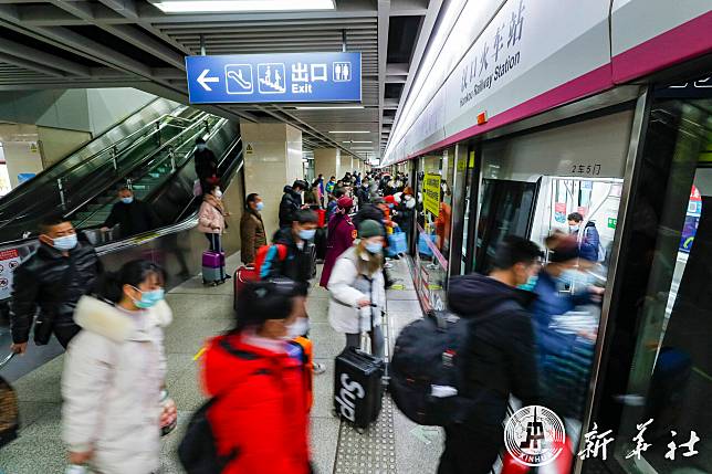 อู่ฮั่นเปิดบริการ ‘รถไฟใต้ดิน’ หลังหยุดวิ่งกว่า 2 เดือน