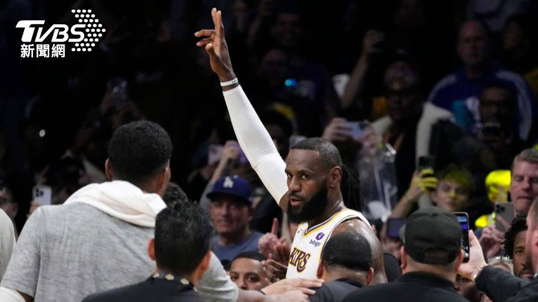 LeBron James’ Lakers Achievements Not Enough for Statue Says Gilbert Arenas