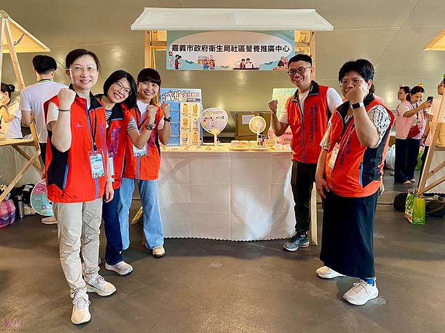 吃對鹽、補好碘、健康沒缺點　健康沒缺碘卡牌吸引民眾駐足