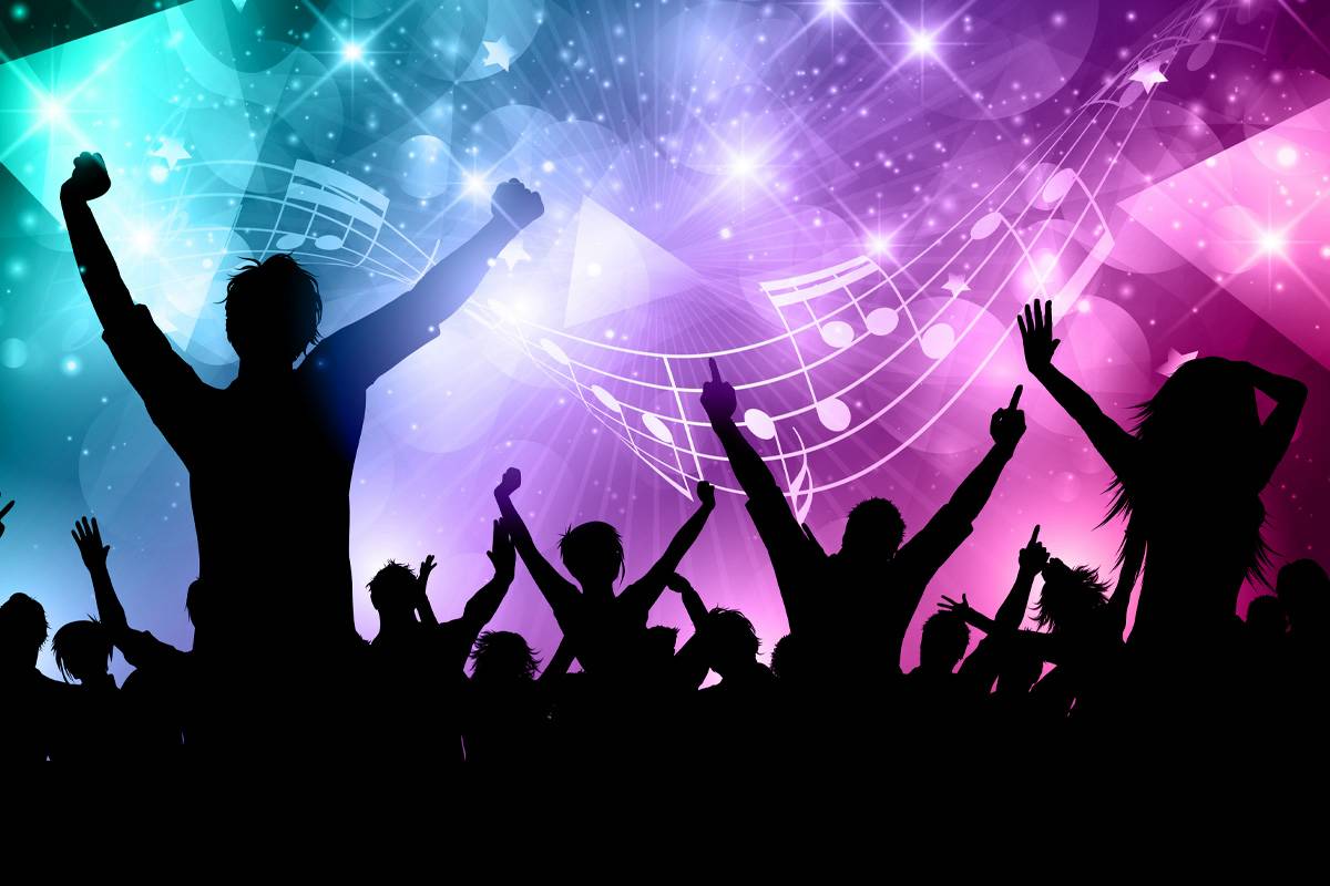 ปรากฏการณ์ดนตรีในสวน FEE:D x AIS : A Sober Rave Party สนุกแบบไร้ ...