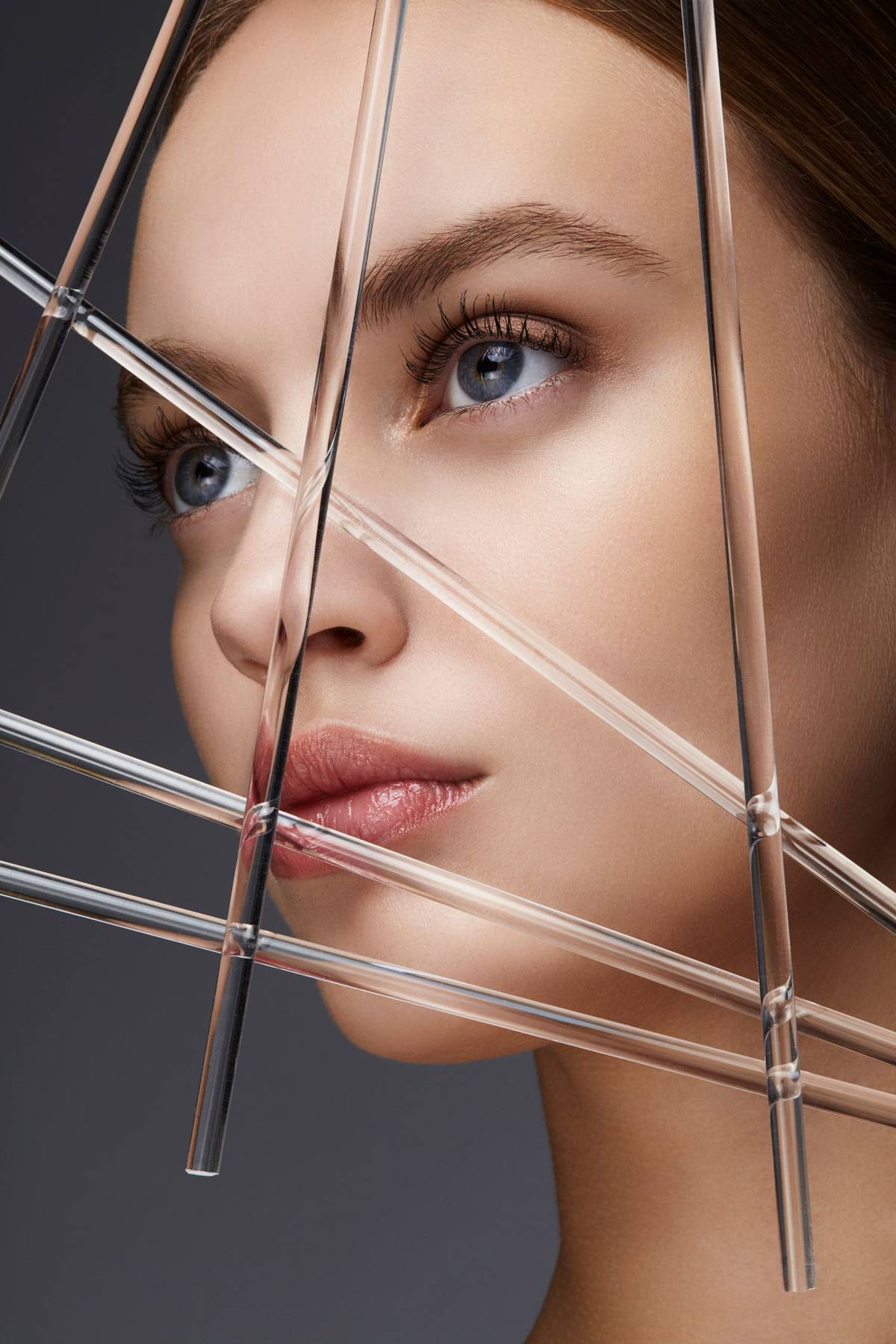 皮膚科醫師：夜晚肌膚有可能愈睡愈老！ | VOGUE | LINE TODAY