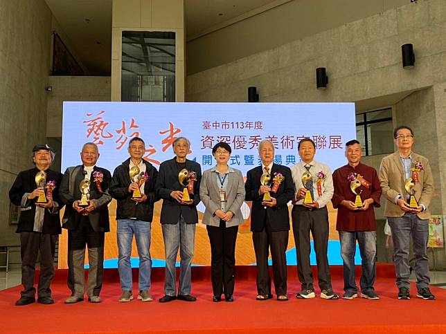 堅持藝術創作半世紀 中市表揚8位資深優秀美術家