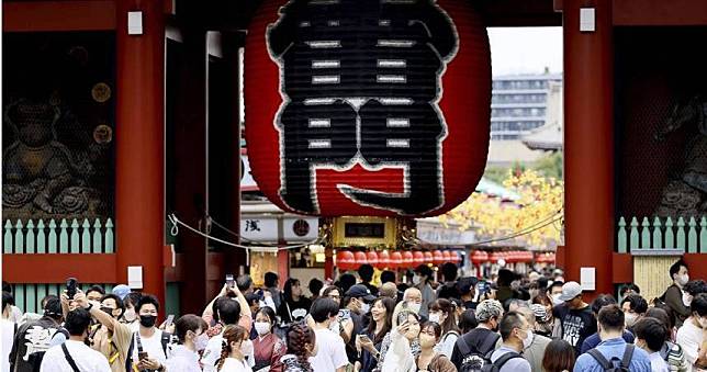 東京淺草寺本堂「龍之圖」突大面積剝落　參拜遊客嚇壞