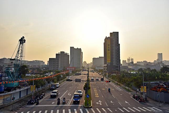 圖/延續去年熱絡的房市，今年三重兩大重劃區仁義、二重，都持續有新建案推出。