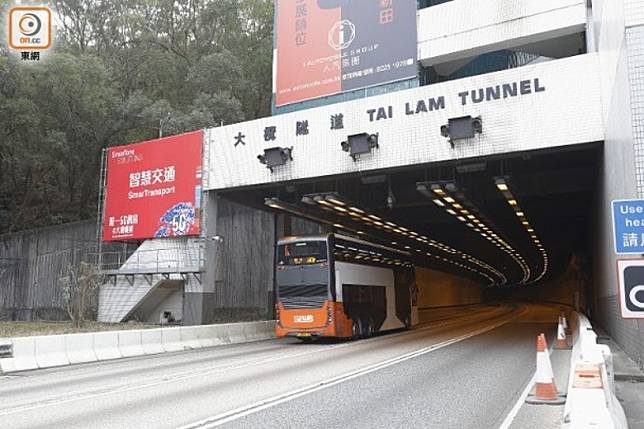 政府指，大欖隧道現時繁忙時間使用率超過80%。