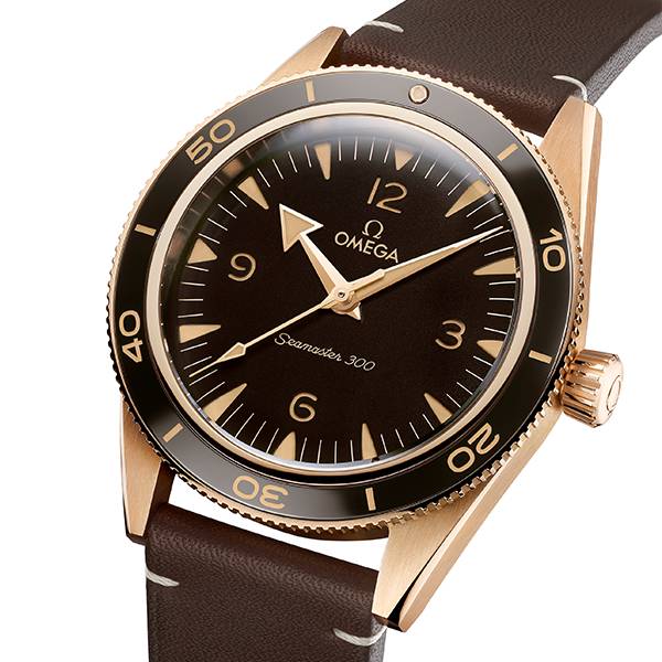 Seamaster 300 Bronze Gold｜錶徑41mm／Bronze Gold青銅金材質／時間指示／8912自動上鏈機芯／防水300米／建議售價：NT$ 378,000