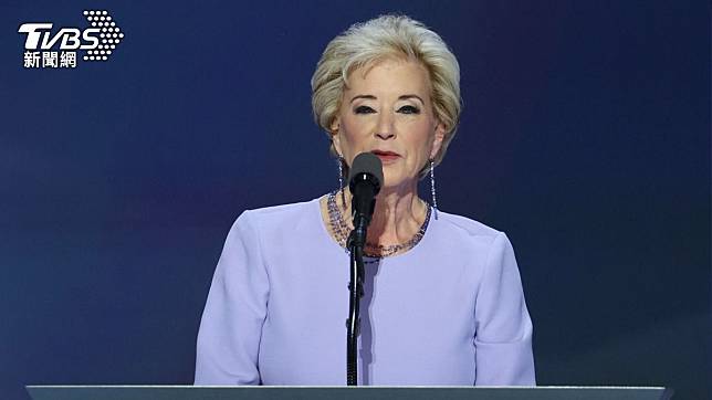 川普提名麥克馬洪（Linda McMahon）出任教育部長。（圖／達志影像路透社）