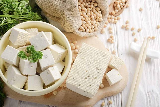 【好食課熱量圖鑑】營養師解析各式豆腐及素料的營養素報你知！