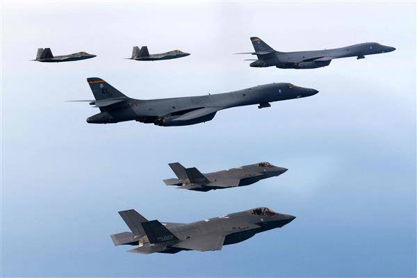 南韓與美國空軍1月23日舉行聯合空中操演，南韓F-35A戰機、美軍B-1B轟炸機、F-22及F-35B戰機皆參與。路透社