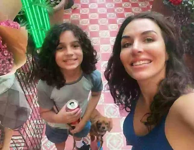 ดาราสาวชาวออสเตรเลีย ใจสลาย ลูกชาย 13 ฆ่าตัวตาย โดนเพื่อนบูลลี่ ขอเงินบริจาค เกือบ 7 ล้าน หวังคืนชีพลูก แข่งกับเวลา ให้ทันใน 7 วัน 