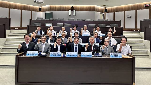 國立台灣海洋大學遴選出一一一年度十位傑出校友。（國立台灣海洋大學提供）