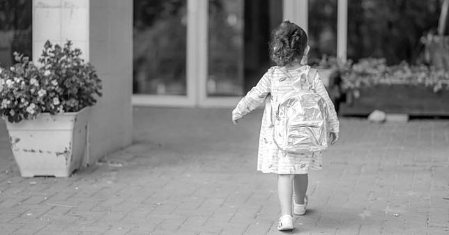 北市老牌私幼爆不當管教，三教保員停聘重罰，本案透過監視器影像確認幼兒受害，突顯監督管理的重要性