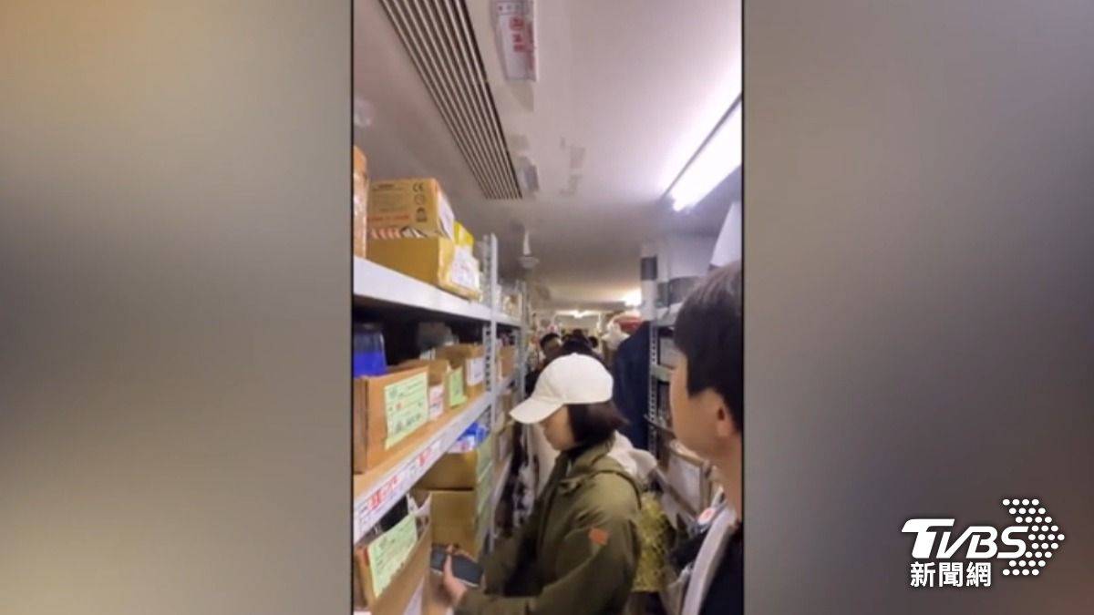 誠品南西櫃姐「帶客躲倉庫」 餐廳店員「掃把守門」 | TVBS | LINE TODAY