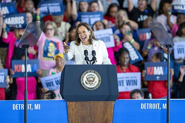 U.S. Vice President Kamala Harris, the Democratic presidential nominee, speaks during a campaign rally at an airport hangar outside Detroit, Michigan, the United States, on Aug. 7, 2024. (Xinhua/Hu Yousong)