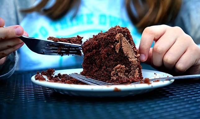 你相信嗎？吃巧克力不僅能減肥，還能越吃越年輕！