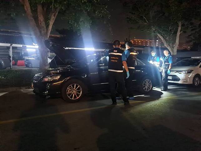 台灣男子在曼谷旅遊時遇到車禍，因私立醫院拒絕收治外國人而不幸失去生命，此事引發泰國網友熱議，泰國政府已下令徹查！（圖為泰國警方找到肇事車輛） 圖：翻攝自泰國臉書粉專「สวนหลวง มีดี」