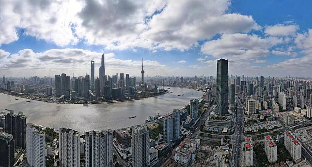 File photo shows a view of Lujiazui area in the China (Shanghai) Pilot Free Trade Zone in east China's Shanghai. (Xinhua/Fang Zhe)