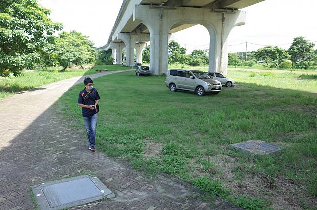 捷運青埔站北側將新建初級滑板場。（記者陸瓊娟攝）