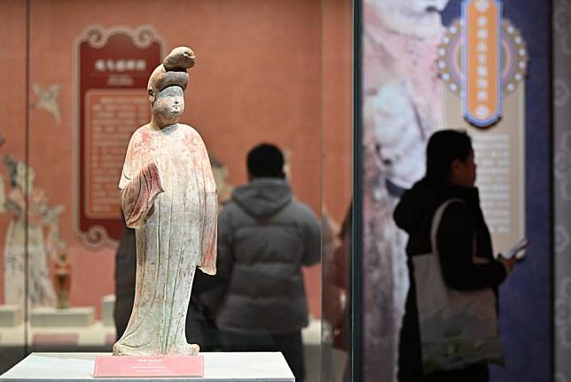 Visitors view exhibits at National Maritime Museum of China in north China's Tianjin, Jan. 15, 2025. (Xinhua/Sun Fanyue)