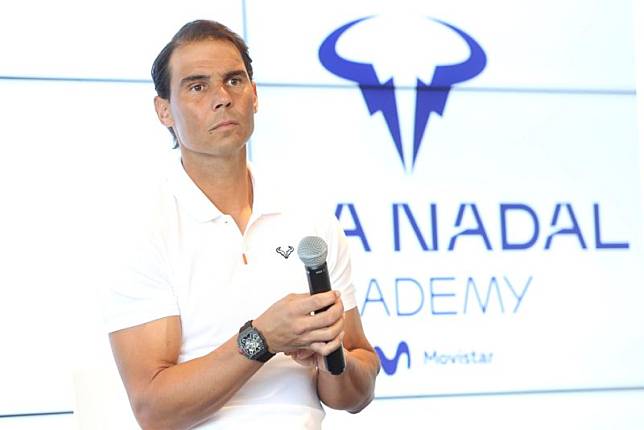Rafael Nadal宣布退出本月進行的法網公開賽，髖部傷勢讓他缺席一月以來的所有比賽。