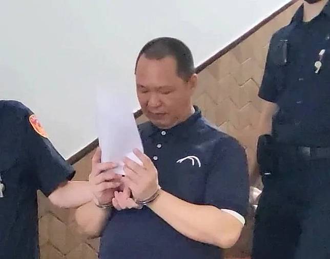 男子陳昭坤與劉姓女子分手後，見劉女返回同居處拿衣物，要求復合未成，阻止劉女離去而起爭執，他拿菜刀砍殺劉女致死。圖／聯合報系資料照片