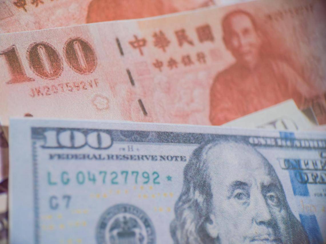 台幣盤中見「29.857」，我該趁便宜買美金？美金匯率怎麼走？李其展教如何買、達人2情境分析| 今周刊| LINE TODAY