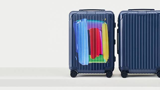 RIMOWA與藝術家Ptolemy Mann攜手打造的限量1000件Essential Cabin Threshold行李箱。NT$48,800（美之心提供）